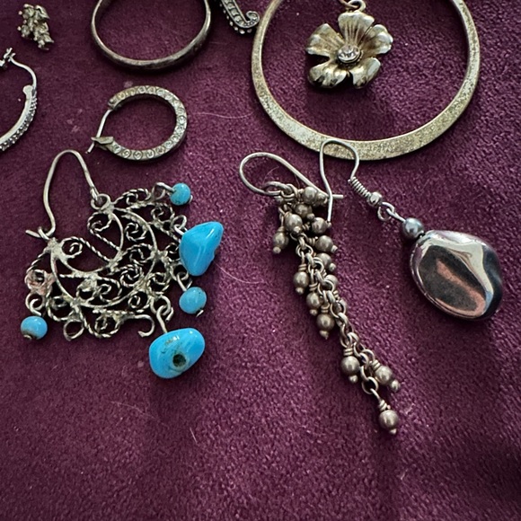 Random stand alone pieces I would make a necklace - Picture 3 of 6